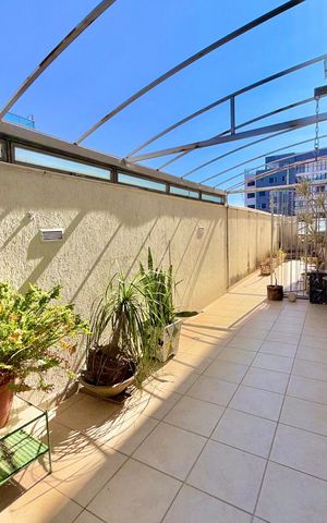 Apartamento à venda com 180m², 4 quartos e 3 vagasÁrea externa