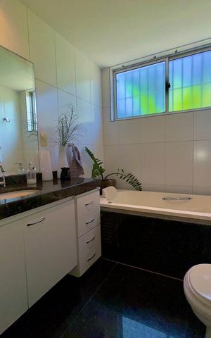 Apartamento à venda com 180m², 4 quartos e 3 vagasBanheiro