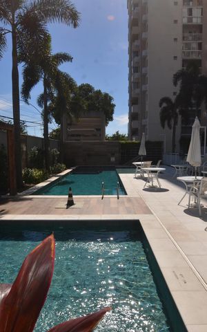 Apartamento à venda com 68m², 3 quartos e 1 vagaÁrea comum - Piscina