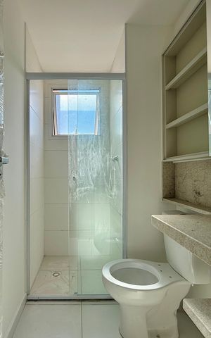 Apartamento à venda com 59m², 2 quartos e 1 vaga Apartamento à venda com 59m², 2 quartos e 1 vagaBanheiro Social
