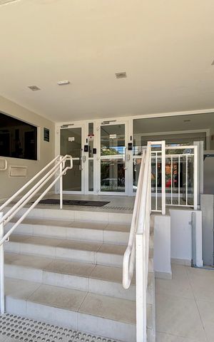 Apartamento à venda com 59m², 2 quartos e 1 vaga Apartamento à venda com 59m², 2 quartos e 1 vagaFachada