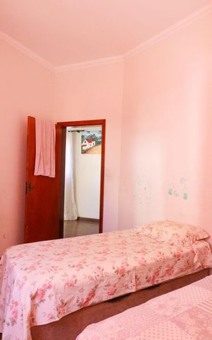 Casa à venda com 311m², 3 quartos e 4 vagas