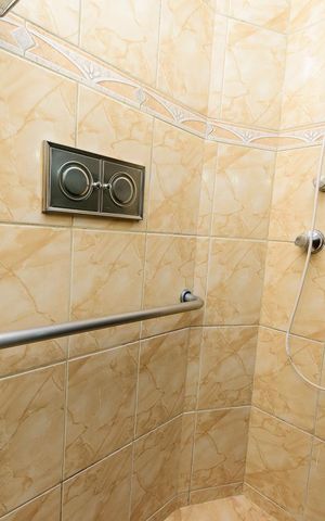 Apartamento à venda com 66m², 3 quartos e 1 vaga Apartamento à venda com 66m², 3 quartos e 1 vagaBanheiro