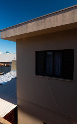 Casa à venda com 180m², 3 quartos e 3 vagas Casa à venda com 180m², 3 quartos e 3 vagasVista da Suite 3