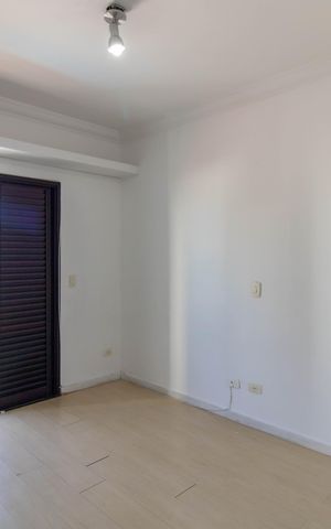 Apartamento à venda com 170m², 3 quartos e 2 vagas Apartamento à venda com 170m², 3 quartos e 2 vagasSuíte 2