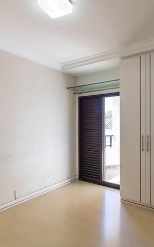 Apartamento à venda com 170m², 3 quartos e 2 vagas Apartamento à venda com 170m², 3 quartos e 2 vagasSuíte