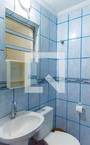 Casa à venda com 237m², 4 quartos e 1 vaga Casa à venda com 237m², 4 quartos e 1 vagaBanheiro - Casa 2