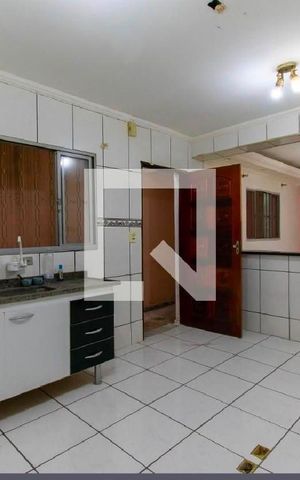 Casa à venda com 237m², 4 quartos e 1 vaga Casa à venda com 237m², 4 quartos e 1 vagaCozinha - Casa 2