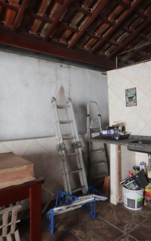 Casa à venda com 237m², 4 quartos e 1 vagaÁrea de Lazer