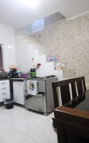 Casa à venda com 237m², 4 quartos e 1 vagaCozinha - Casa 1