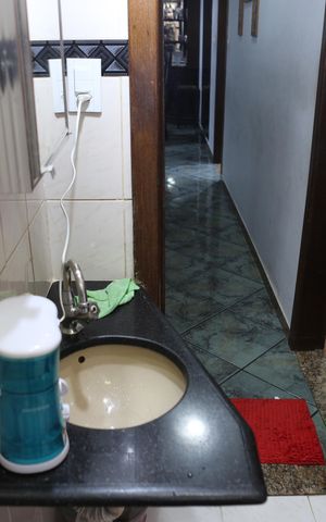 Casa à venda com 210m², 3 quartos e 2 vagasBanheiro