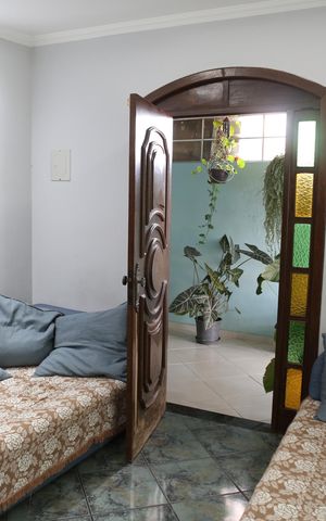 Casa à venda com 210m², 3 quartos e 2 vagasSala