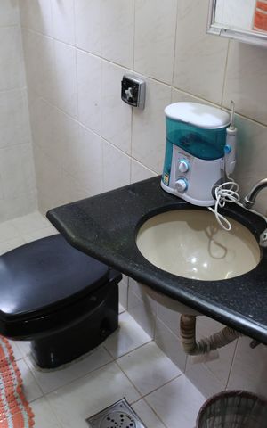 Casa à venda com 210m², 3 quartos e 2 vagasBanheiro