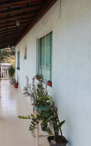 Casa à venda com 210m², 3 quartos e 2 vagasVaranda