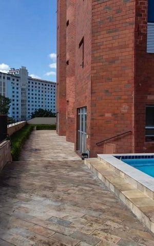Studio à venda com 26m², 1 quarto e 1 vaga Studio à venda com 26m², 1 quarto e 1 vagaÁrea comum - Piscina