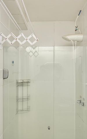 Studio à venda com 26m², 1 quarto e 1 vaga Studio à venda com 26m², 1 quarto e 1 vagaBanheiro