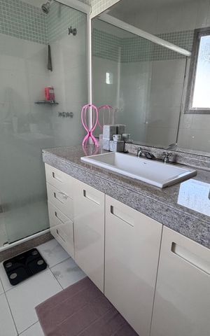 Apartamento para alugar com 206m², 4 quartos e 3 vagas Apartamento para alugar com 206m², 4 quartos e 3 vagasBanheiro do Quarto 3