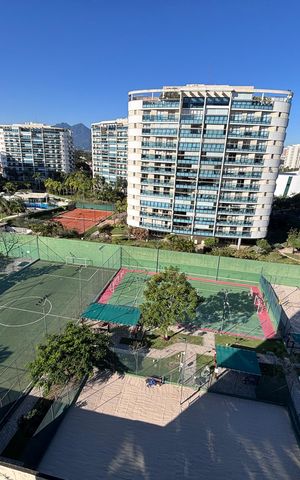 Apartamento para alugar com 206m², 4 quartos e 3 vagas Apartamento para alugar com 206m², 4 quartos e 3 vagasVaranda