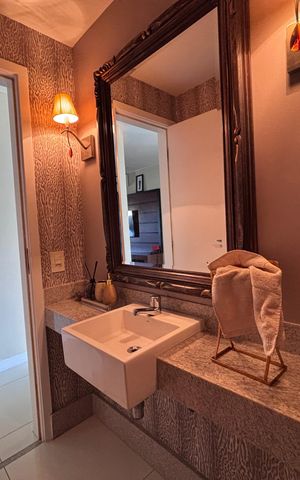 Apartamento para alugar com 206m², 4 quartos e 3 vagas Apartamento para alugar com 206m², 4 quartos e 3 vagasLavabo