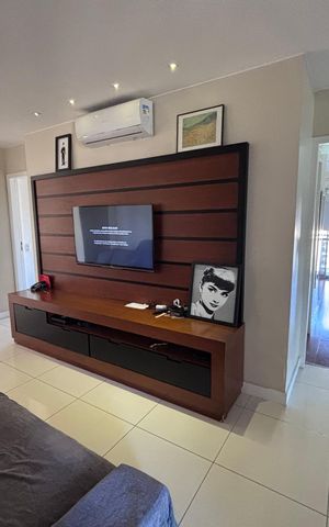Apartamento para alugar com 206m², 4 quartos e 3 vagas Apartamento para alugar com 206m², 4 quartos e 3 vagasSala de TV