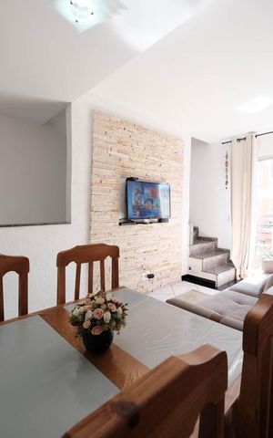 Casa de condomínio à venda com 119m², 2 quartos e 2 vagasSala/Cozinha