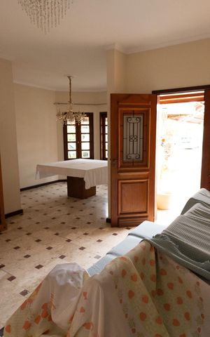 Casa de condomínio para alugar com 458m², 4 quartos e 4 vagas Casa de condomínio para alugar com 458m², 4 quartos e 4 vagasSala