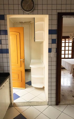 Casa de condomínio para alugar com 458m², 4 quartos e 4 vagas Casa de condomínio para alugar com 458m², 4 quartos e 4 vagasCozinha