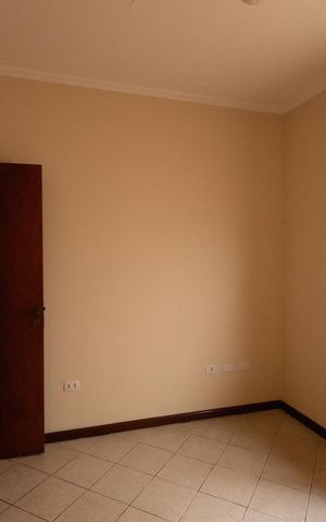 Casa de condomínio para alugar com 458m², 4 quartos e 4 vagas Casa de condomínio para alugar com 458m², 4 quartos e 4 vagasQuarto 1