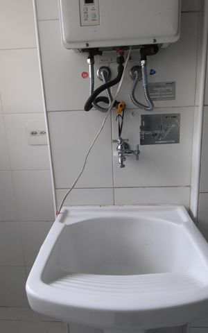 Apartamento à venda com 74m², 3 quartos e 1 vagaÁrea de serviço