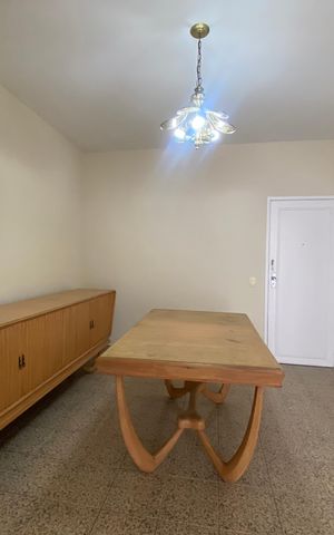 Apartamento à venda com 119m², 3 quartos e 1 vaga Apartamento à venda com 119m², 3 quartos e 1 vagaSala