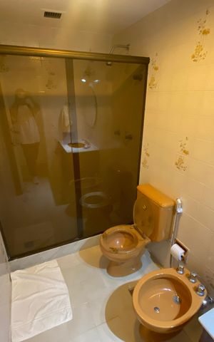 Apartamento à venda com 119m², 3 quartos e 1 vaga Apartamento à venda com 119m², 3 quartos e 1 vagaBanheiro da Suíte