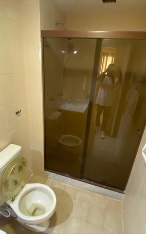 Apartamento à venda com 119m², 3 quartos e 1 vaga Apartamento à venda com 119m², 3 quartos e 1 vagaBanheiro social