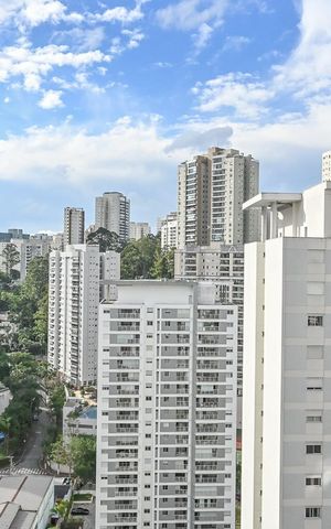 Apartamento à venda com 69m², 2 quartos e 2 vagasVista da Suíte 
