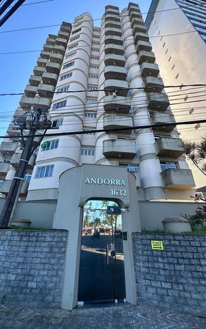 Apartamento para alugar com 165m², 3 quartos e 1 vaga Apartamento para alugar com 165m², 3 quartos e 1 vagaFachada do Prédio