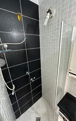 Apartamento para alugar com 165m², 3 quartos e 1 vaga Apartamento para alugar com 165m², 3 quartos e 1 vagaBanheiro da Suíte 4