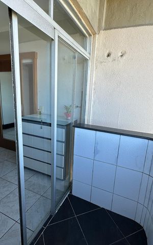 Apartamento para alugar com 165m², 3 quartos e 1 vaga Apartamento para alugar com 165m², 3 quartos e 1 vagaSacada Quarto 3