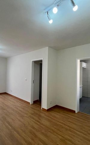Apartamento à venda com 57m², 1 quarto e 1 vaga Apartamento à venda com 57m², 1 quarto e 1 vagaSala