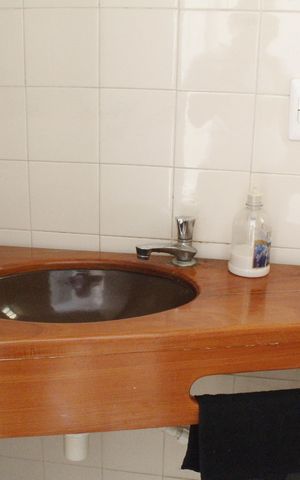 Casa de condomínio à venda com 153m², 3 quartos e 2 vagasBanheiro 3