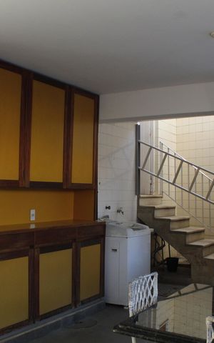 Casa de condomínio à venda com 153m², 3 quartos e 2 vagasÁrea externa