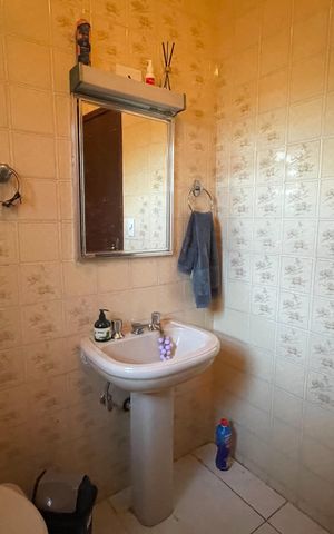 Casa à venda com 300m², 3 quartos e 2 vagas Casa à venda com 300m², 3 quartos e 2 vagasBanheiro social 2