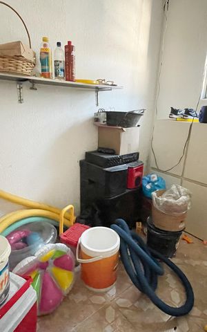 Casa à venda com 300m², 3 quartos e 2 vagas Casa à venda com 300m², 3 quartos e 2 vagasÁrea de Serviço