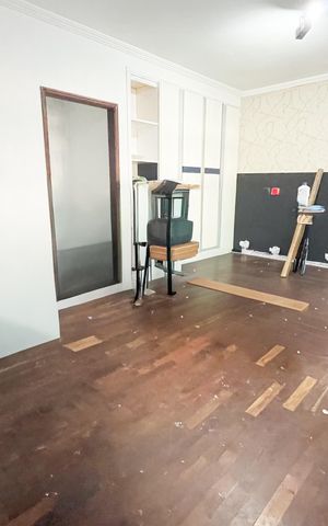 Casa à venda com 300m², 3 quartos e 2 vagas Casa à venda com 300m², 3 quartos e 2 vagasSala 2