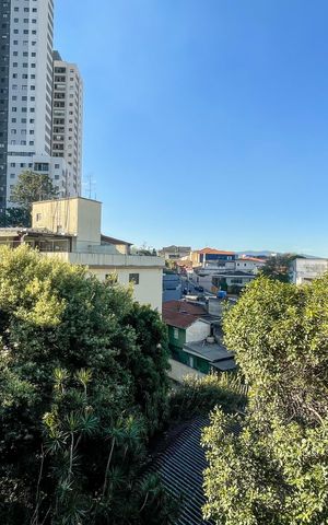 Casa à venda com 300m², 3 quartos e 2 vagas Casa à venda com 300m², 3 quartos e 2 vagasVista da varanda