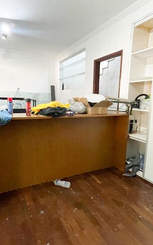 Casa à venda com 300m², 3 quartos e 2 vagas Casa à venda com 300m², 3 quartos e 2 vagasSala 2