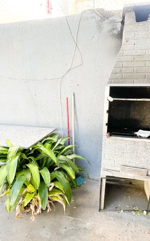 Casa à venda com 300m², 3 quartos e 2 vagas Casa à venda com 300m², 3 quartos e 2 vagasQuintal