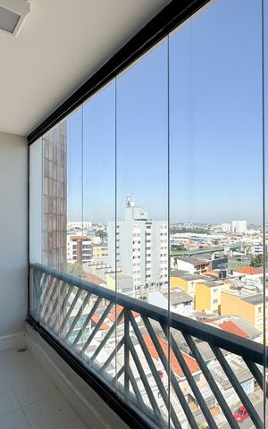 Apartamento à venda com 320m², 3 quartos e 4 vagas Apartamento à venda com 320m², 3 quartos e 4 vagasSacada