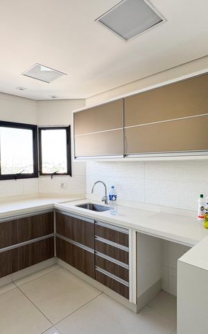 Apartamento à venda com 320m², 3 quartos e 4 vagas Apartamento à venda com 320m², 3 quartos e 4 vagasCozinha