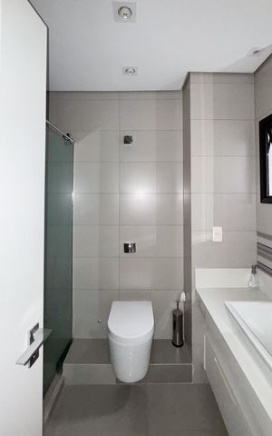 Apartamento à venda com 320m², 3 quartos e 4 vagas Apartamento à venda com 320m², 3 quartos e 4 vagasBanheiro - Suíte 2