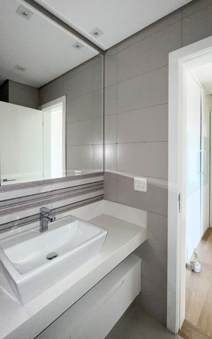 Apartamento à venda com 320m², 3 quartos e 4 vagas Apartamento à venda com 320m², 3 quartos e 4 vagasBanheiro - Suíte 2