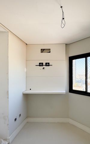 Apartamento à venda com 320m², 3 quartos e 4 vagas Apartamento à venda com 320m², 3 quartos e 4 vagasSala de TV